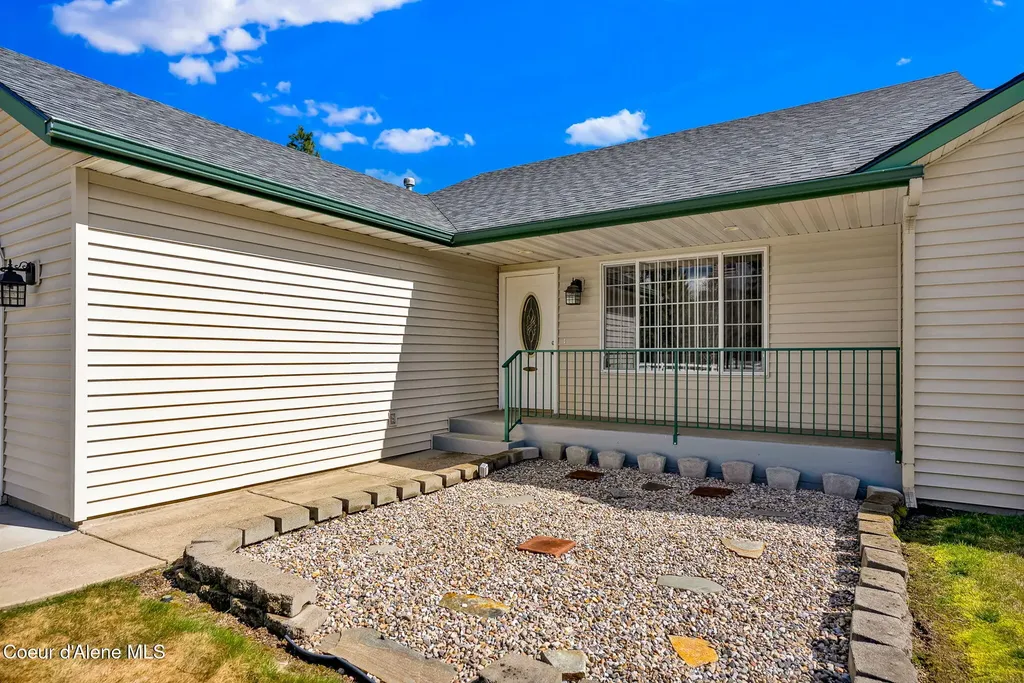 16649 N Sitka Road Rathdrum ID 83858