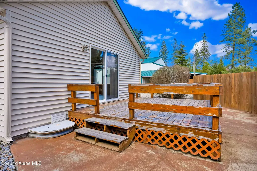 16649 N Sitka Road Rathdrum ID 83858