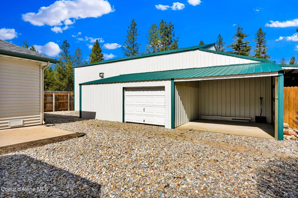 16649 N Sitka Road Rathdrum ID 83858