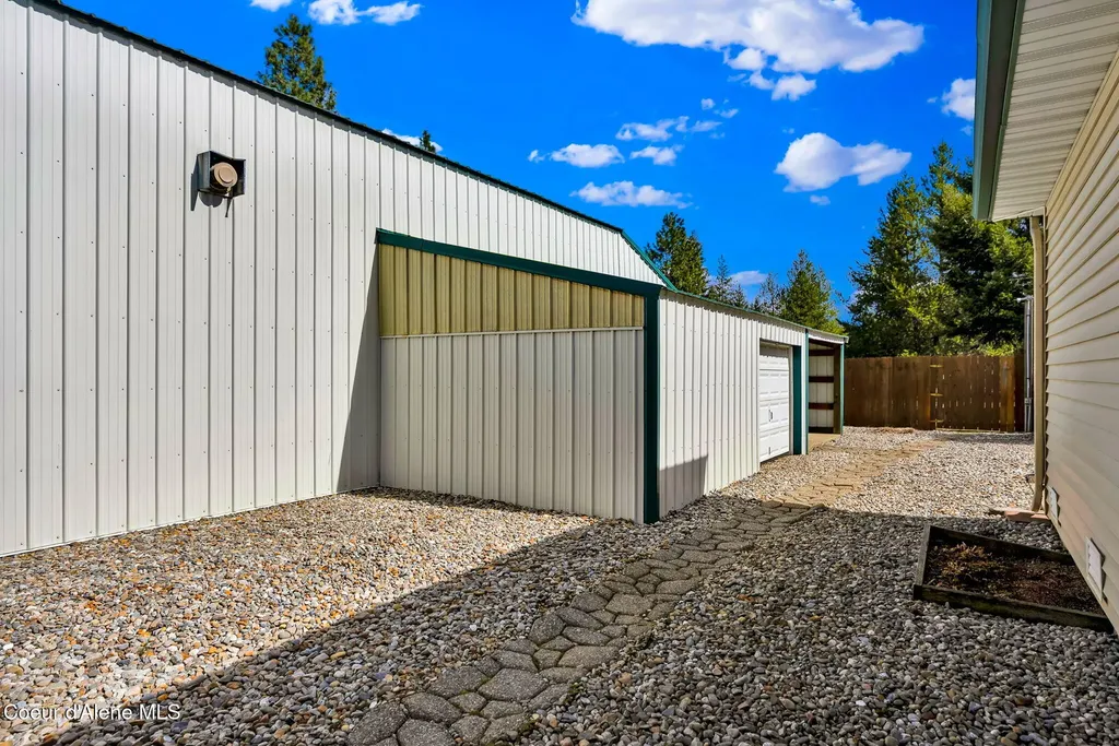 16649 N Sitka Road Rathdrum ID 83858