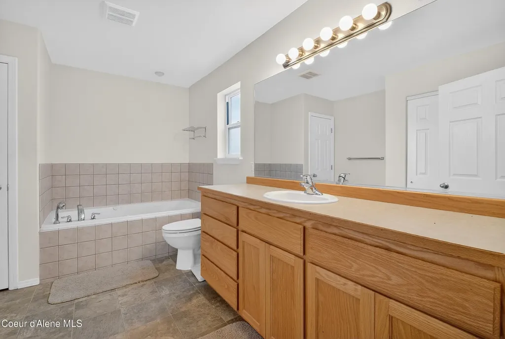 13596 N Kings Canyon Road Rathdrum ID 83858