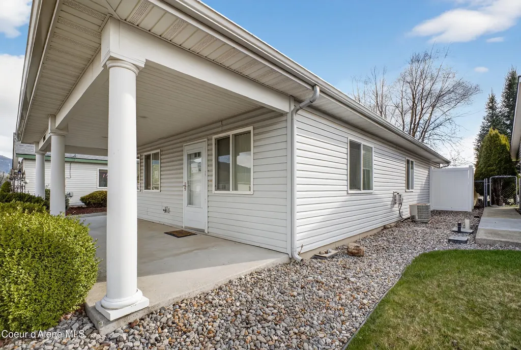 13596 N Kings Canyon Road Rathdrum ID 83858