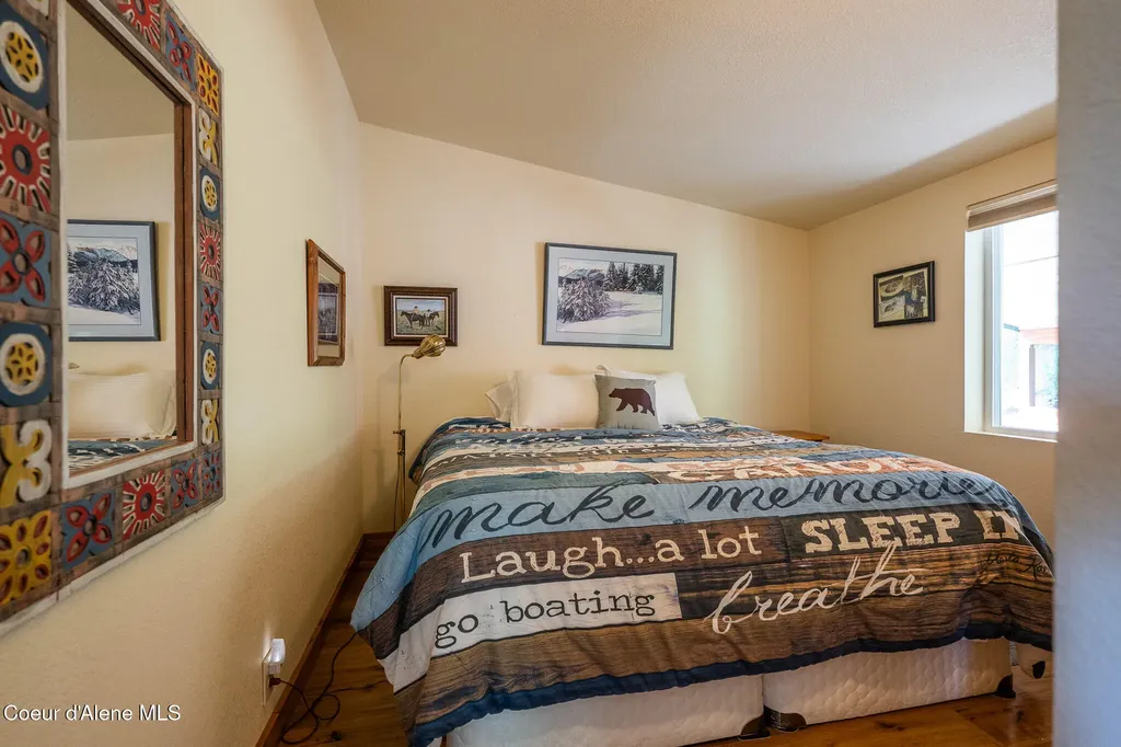 17532 E Bannock Drive Bayview ID 83803
