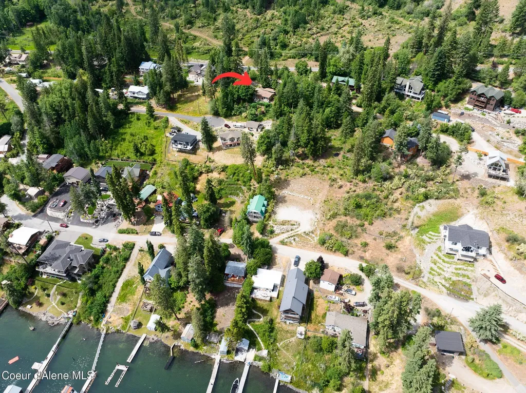 17532 E Bannock Drive Bayview ID 83803