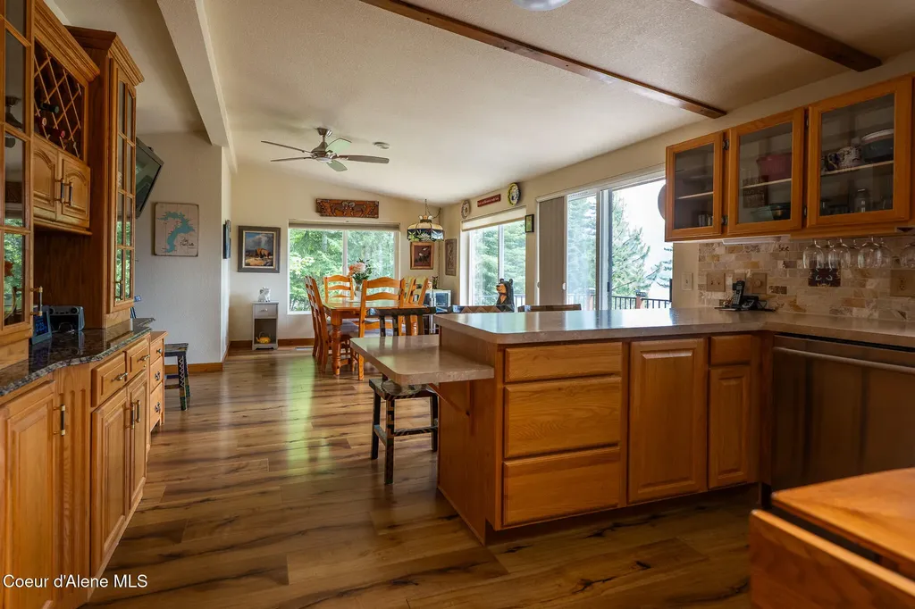17532 E Bannock Drive Bayview ID 83803