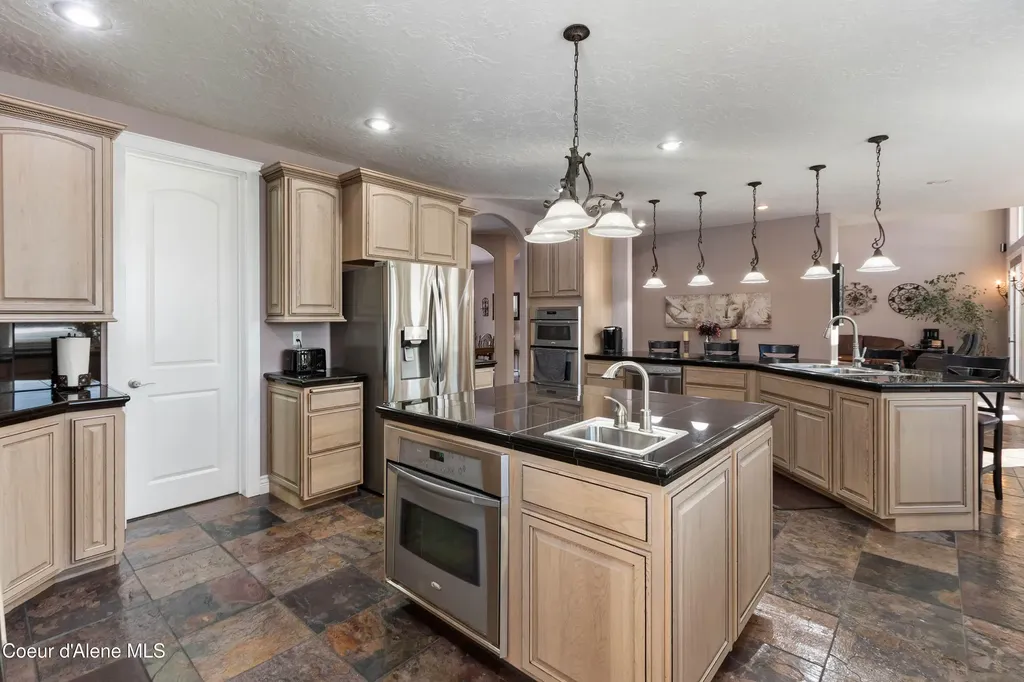 100 Bonita Bay Lots 1 & 2 Drive Sagle ID 83860