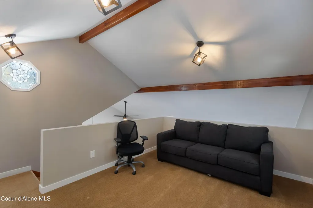 176 Swan Shores Drive Sagle ID 83860