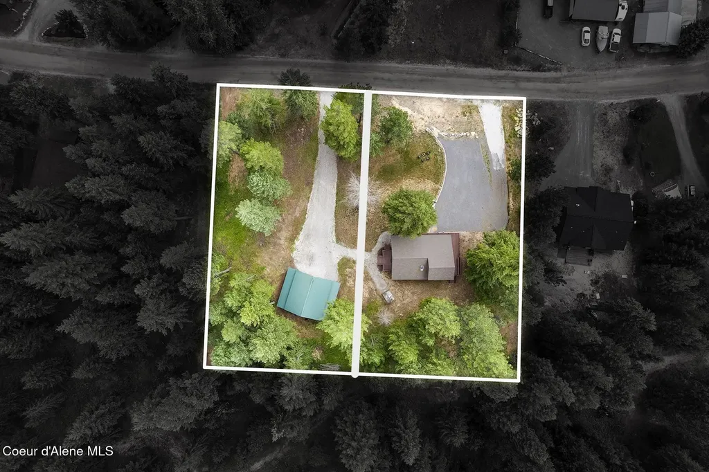 176 Swan Shores Drive Sagle ID 83860