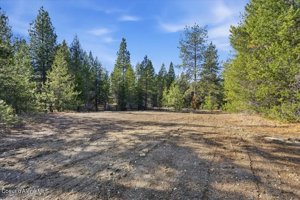 33482 N Charlotte Drive Spirit Lake ID 83869