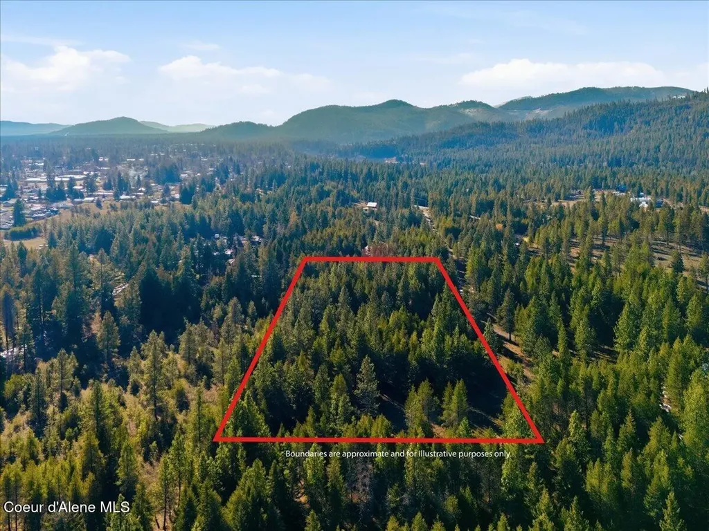 33482 N Charlotte Drive Spirit Lake ID 83869