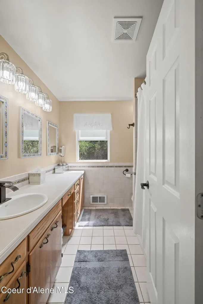 1824 W Cottonwood Road Worley ID 83876