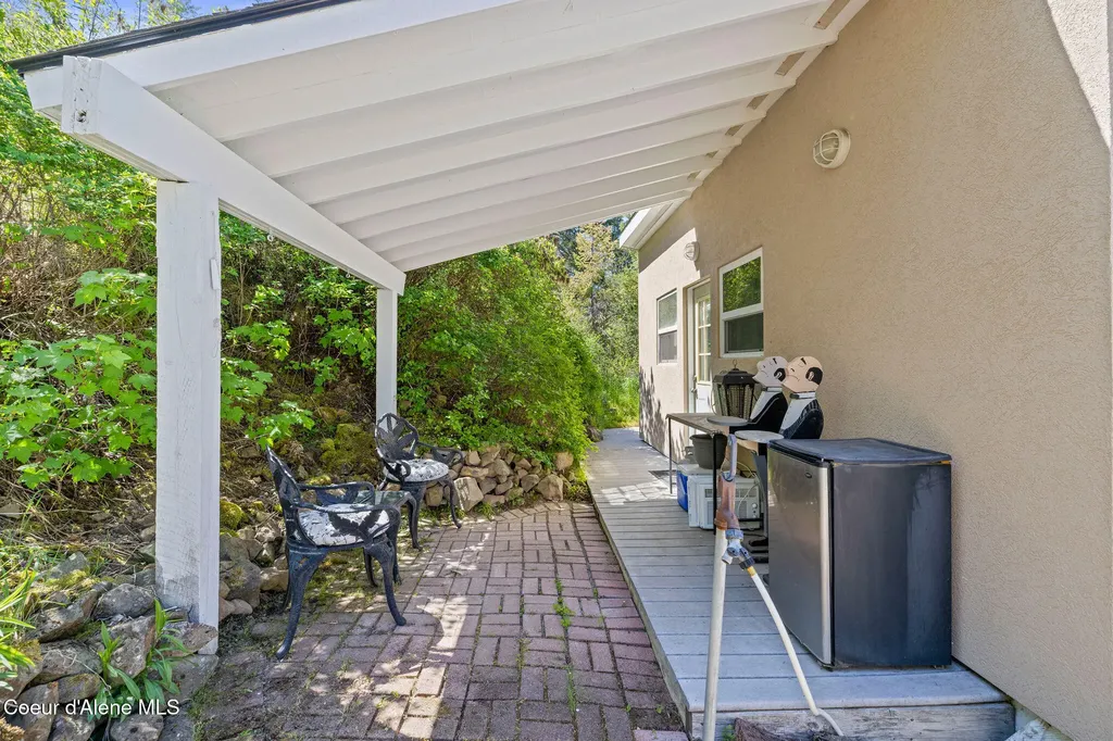 1824 W Cottonwood Road Worley ID 83876