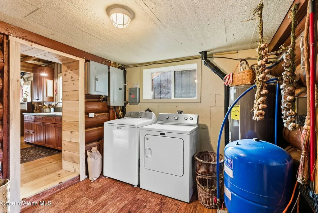 448 Holley Glen Road Priest River ID 83856