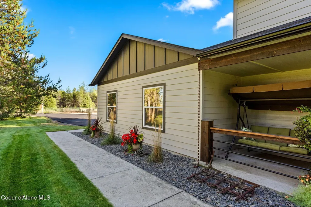300 E Seasons Road Athol ID 83801