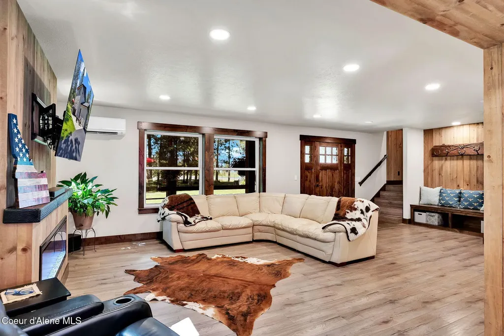 300 E Seasons Road Athol ID 83801