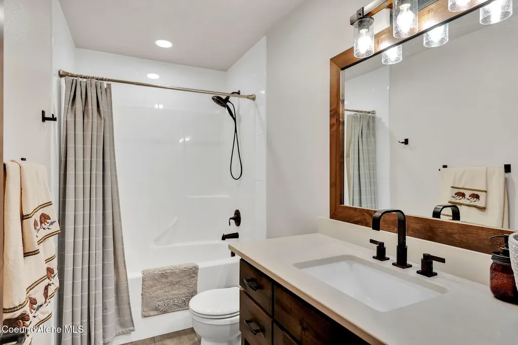 300 E Seasons Road Athol ID 83801