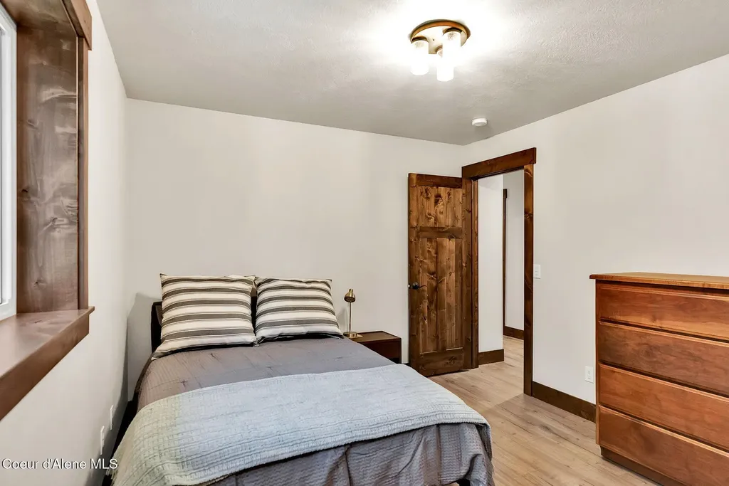 300 E Seasons Road Athol ID 83801