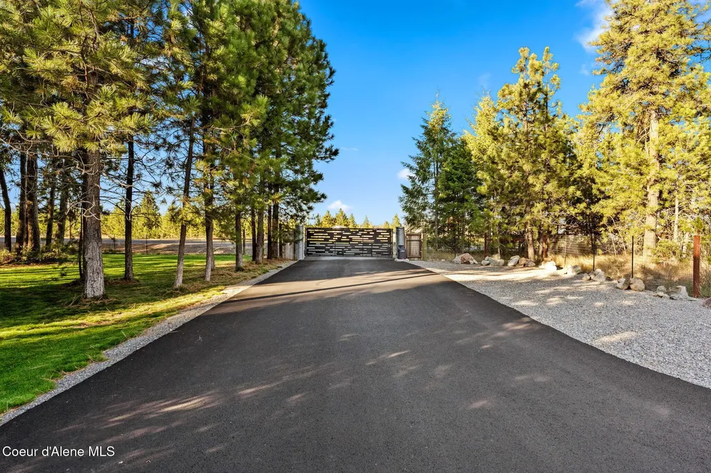 300 E Seasons Road Athol ID 83801