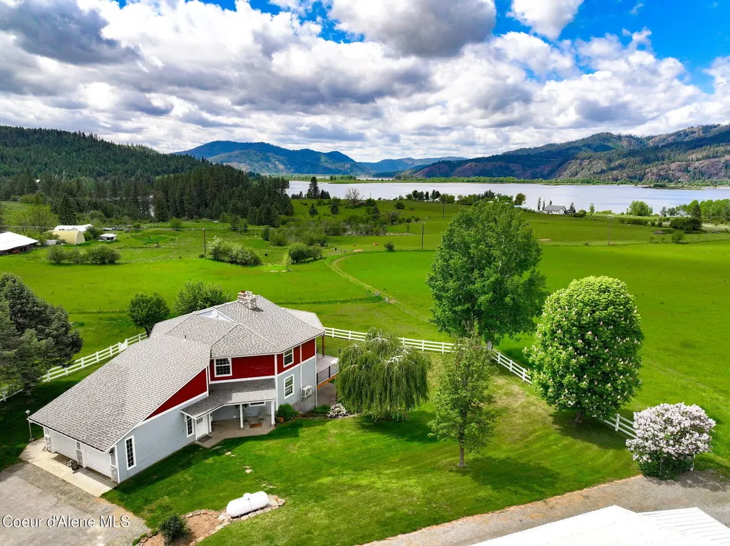 31401 S Highway 3 Medimont ID 83842