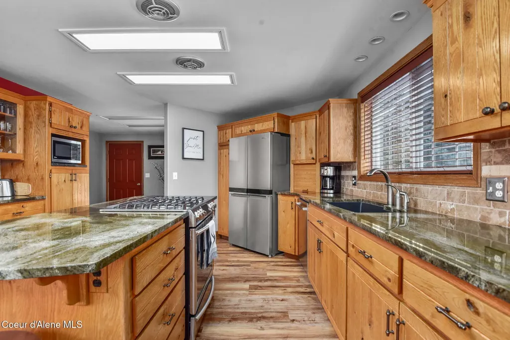 31401 S Highway 3 Medimont ID 83842