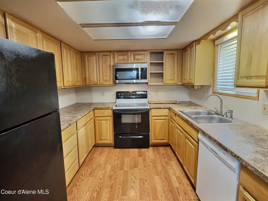 1051 N Wild Rose Lane Post Falls ID 83854