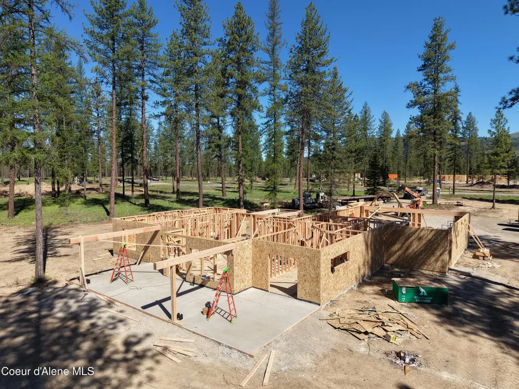 102 Wallace Lane Blanchard ID 83804