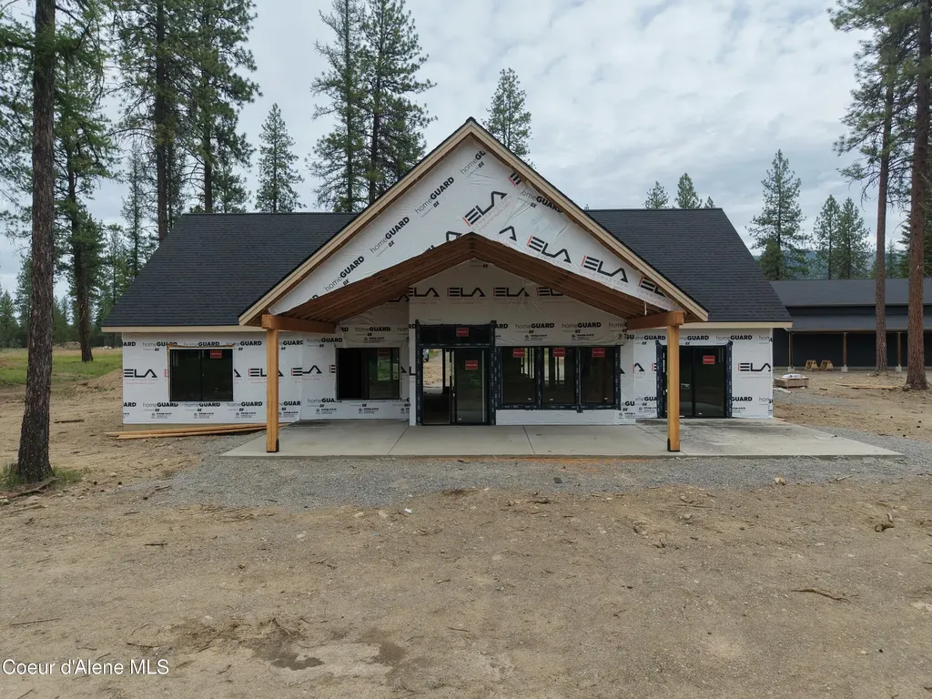 102 Wallace Lane Blanchard ID 83804