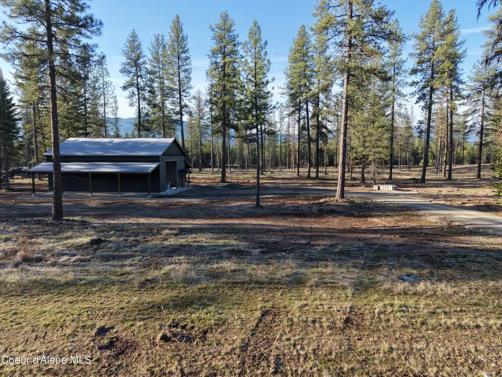 102 Wallace Lane Blanchard ID 83804