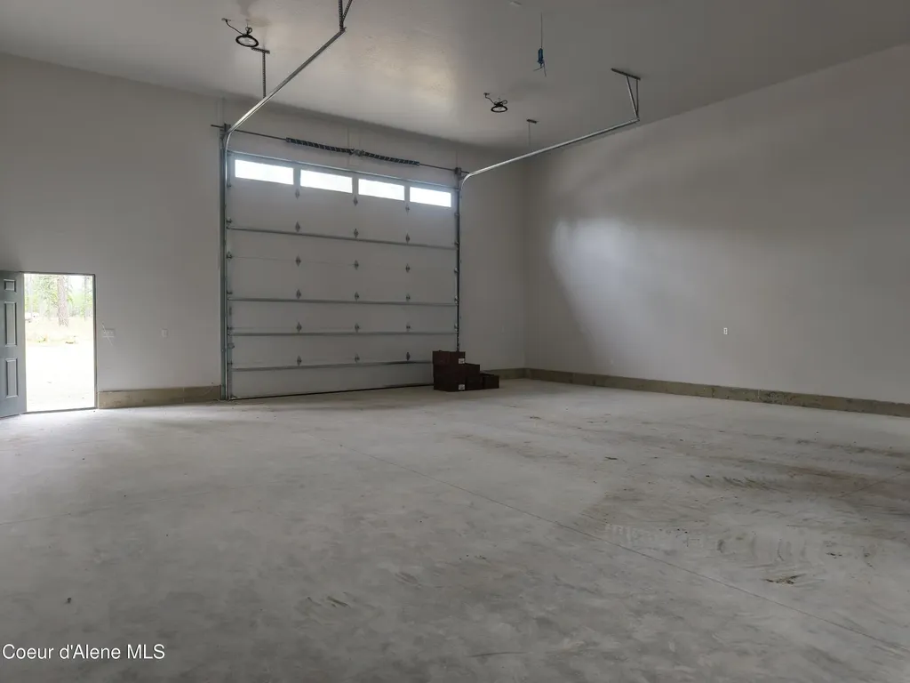 102 Wallace Lane Blanchard ID 83804
