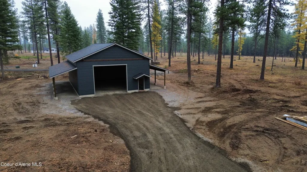 102 Wallace Lane Blanchard ID 83804