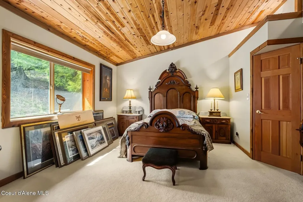 177 Hawkins Spur Road Sagle ID 83860