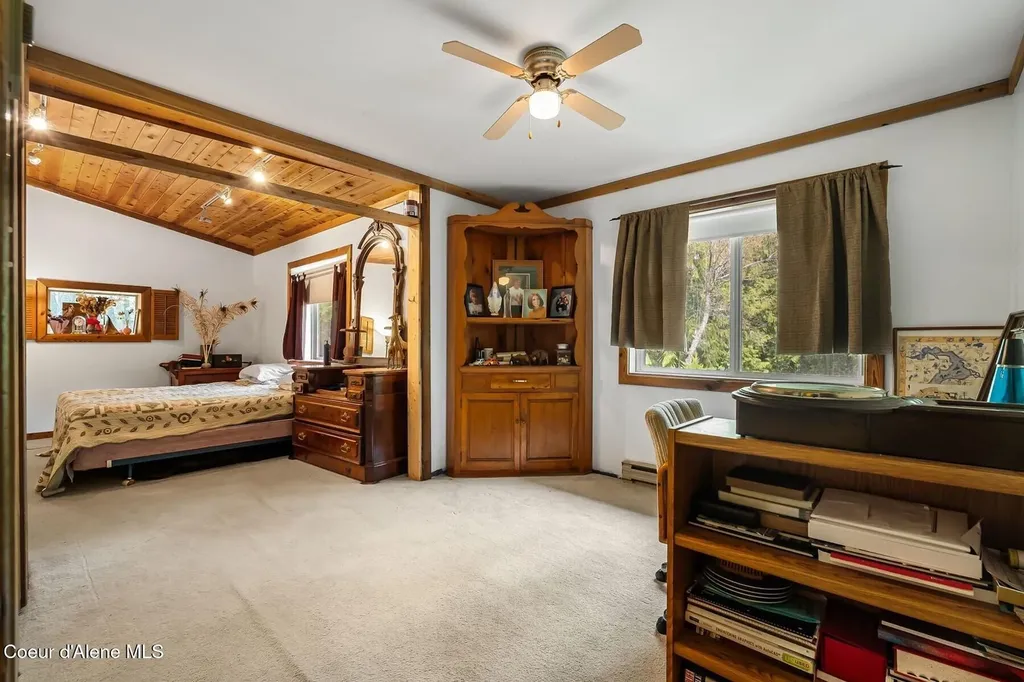 177 Hawkins Spur Road Sagle ID 83860