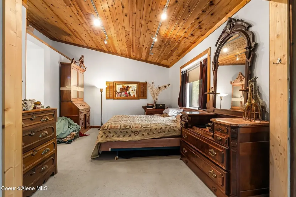 177 Hawkins Spur Road Sagle ID 83860