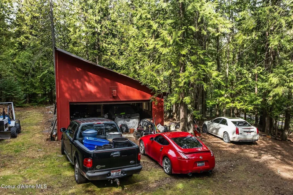 177 Hawkins Spur Road Sagle ID 83860