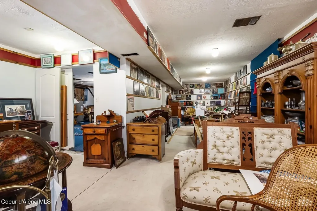 177 Hawkins Spur Road Sagle ID 83860