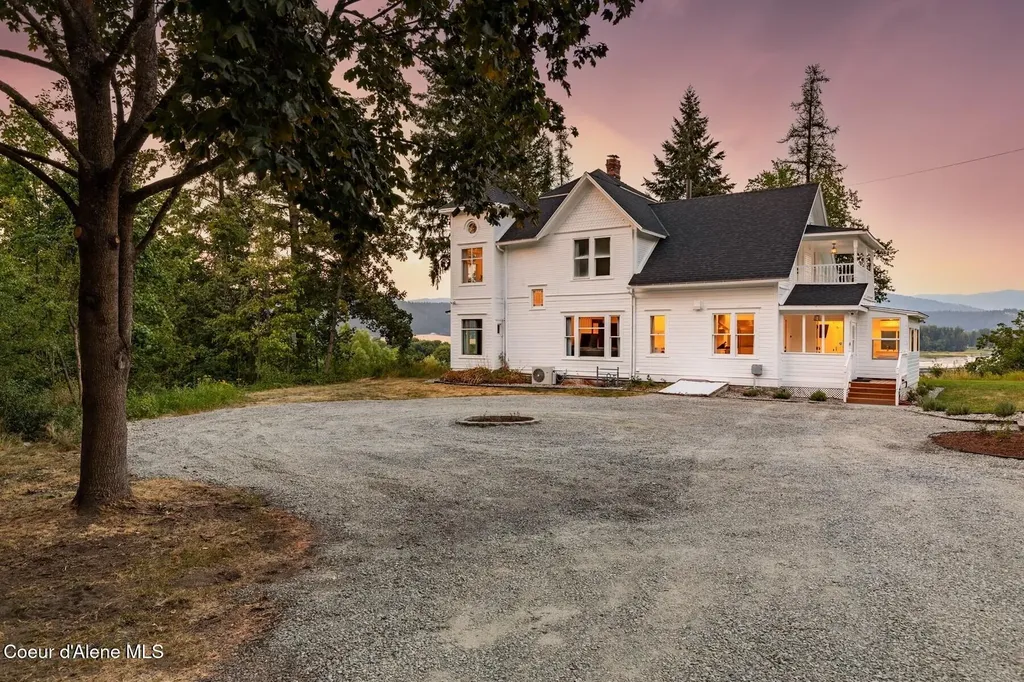 6955 Apple Alley Bonners Ferry ID 83805