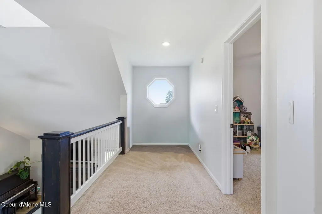 611 Ponder Point Drive Sandpoint ID 83864