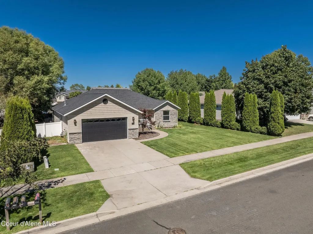 2715 W Broadmoore Drive Hayden ID 83835