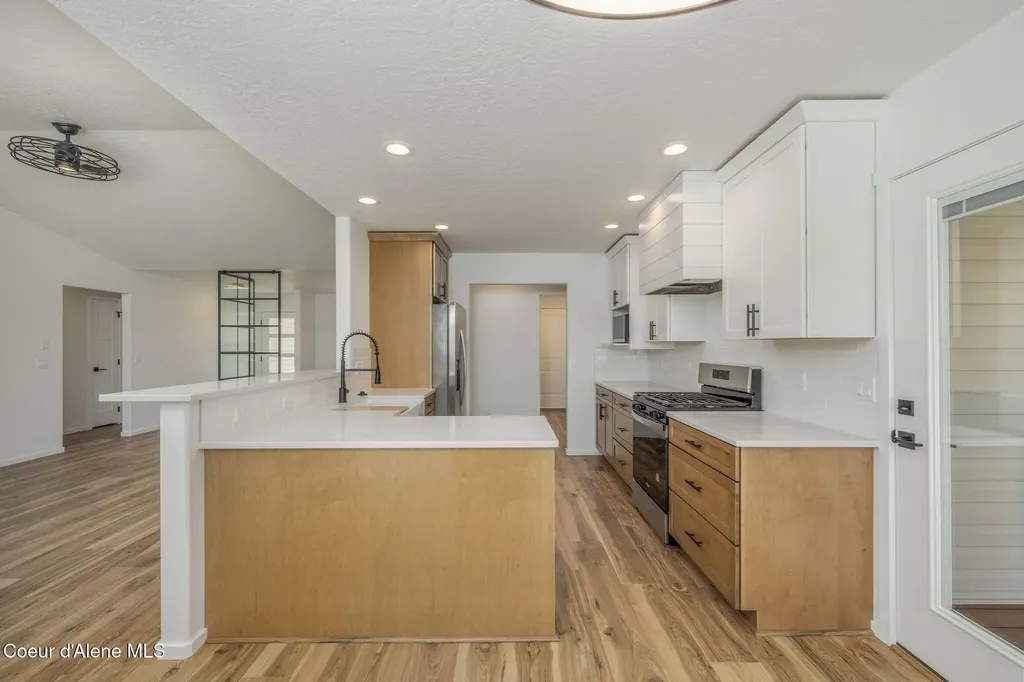 2715 W Broadmoore Drive Hayden ID 83835