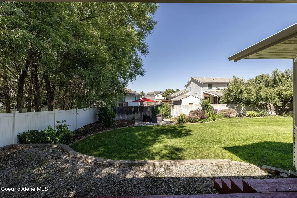 2715 W Broadmoore Drive Hayden ID 83835