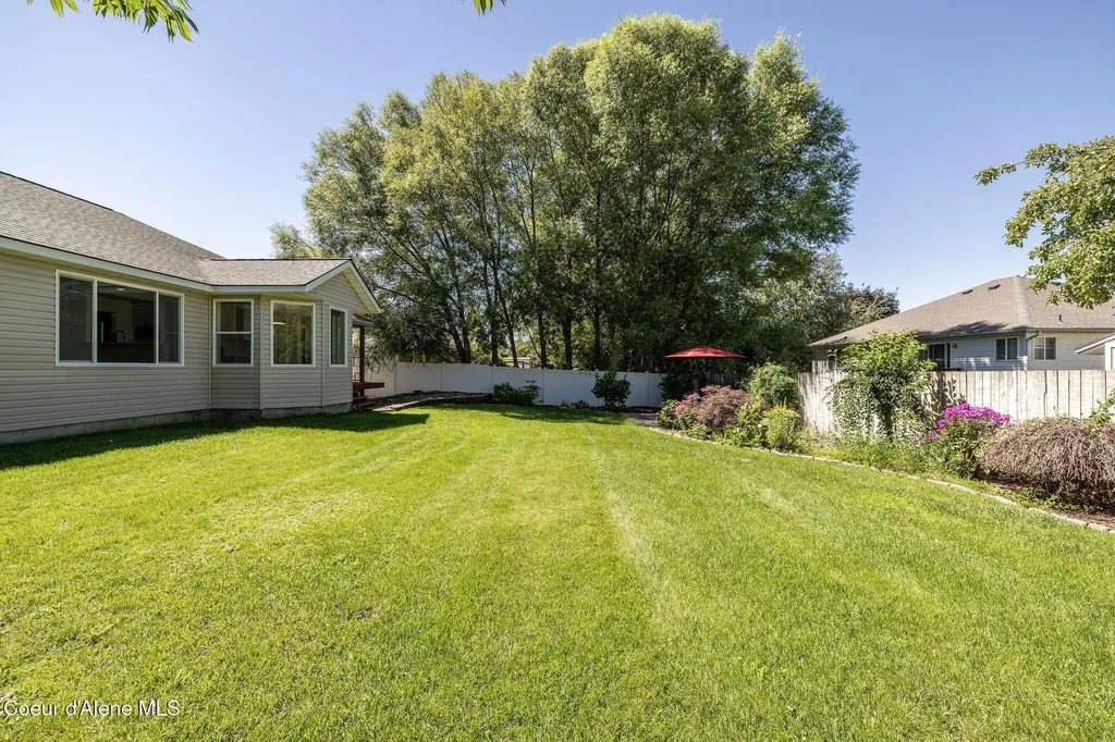 2715 W Broadmoore Drive Hayden ID 83835
