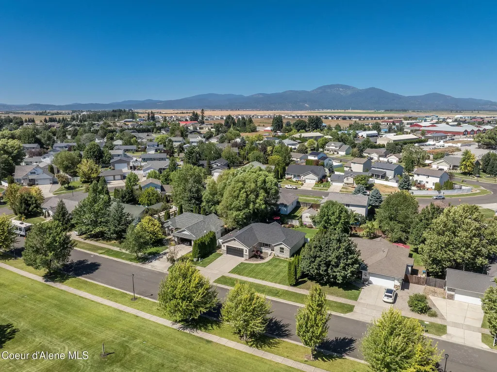 2715 W Broadmoore Drive Hayden ID 83835