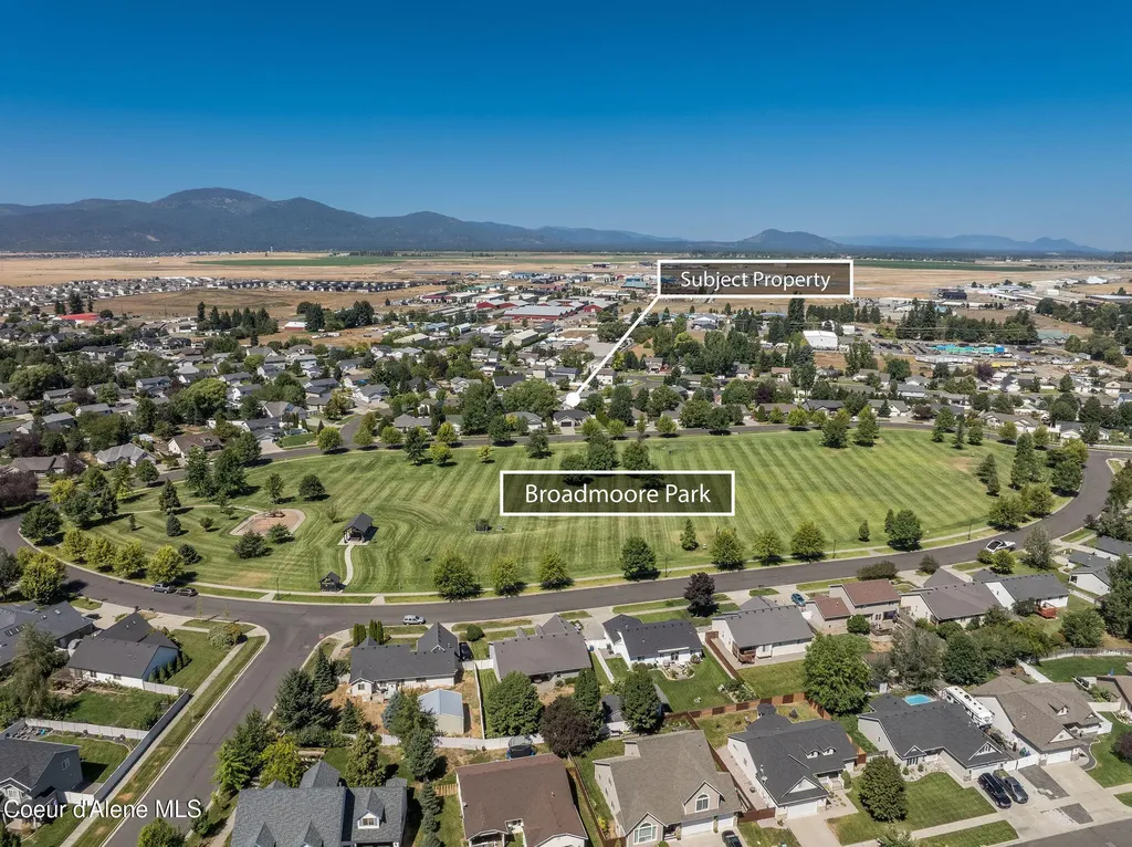 2715 W Broadmoore Drive Hayden ID 83835