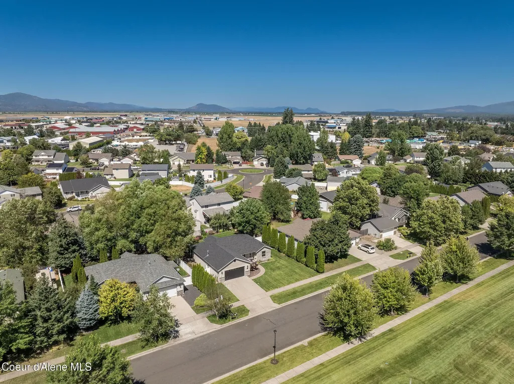 2715 W Broadmoore Drive Hayden ID 83835