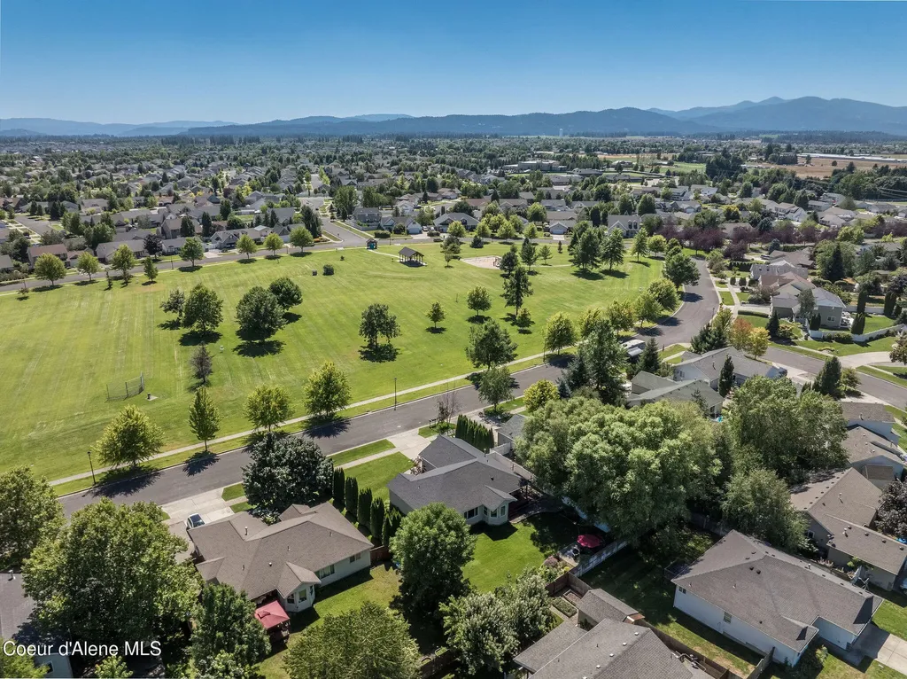 2715 W Broadmoore Drive Hayden ID 83835
