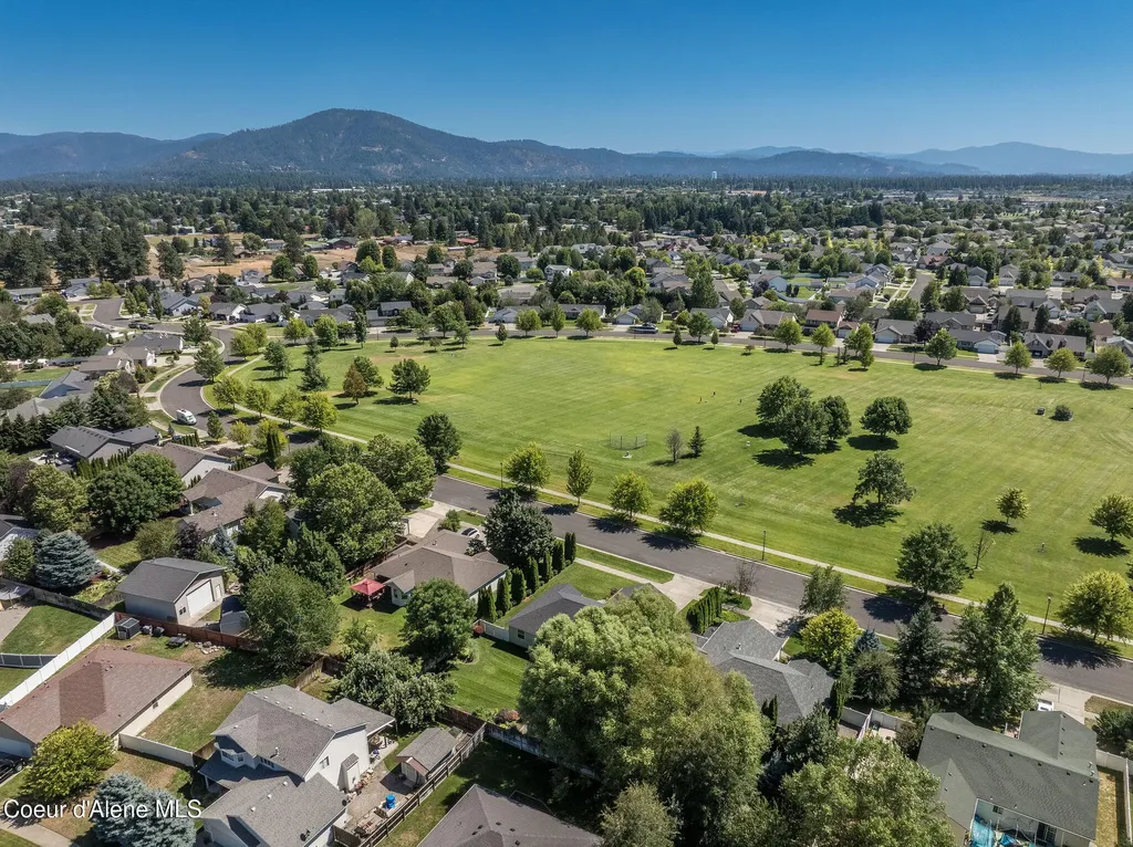 2715 W Broadmoore Drive Hayden ID 83835