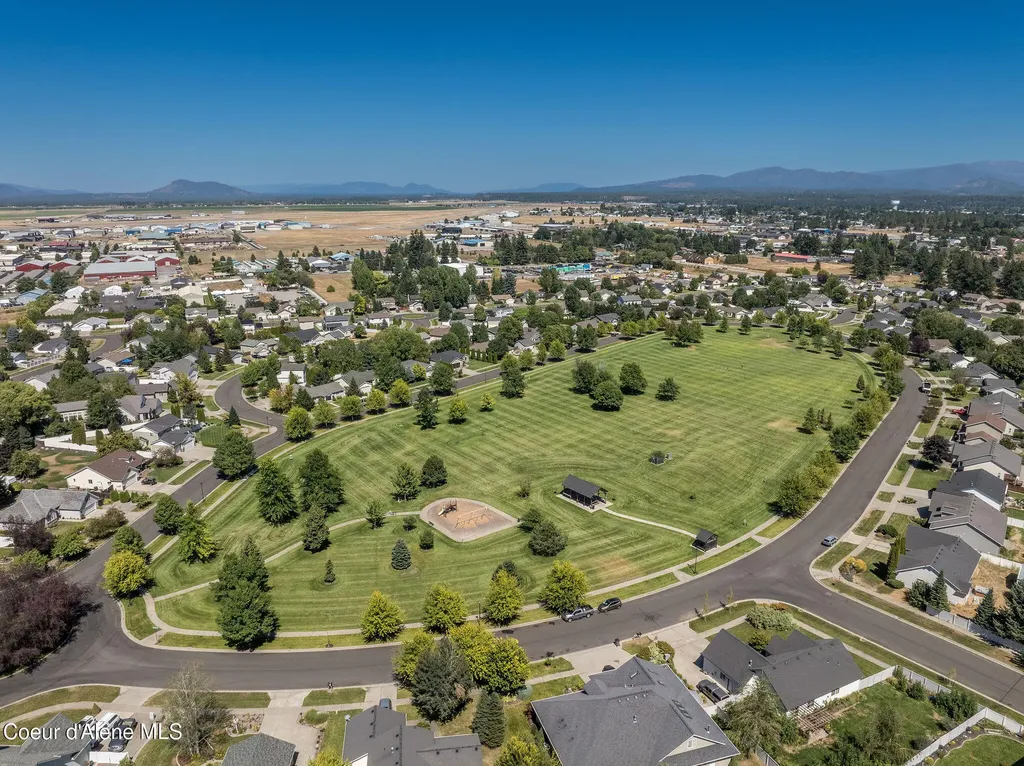 2715 W Broadmoore Drive Hayden ID 83835
