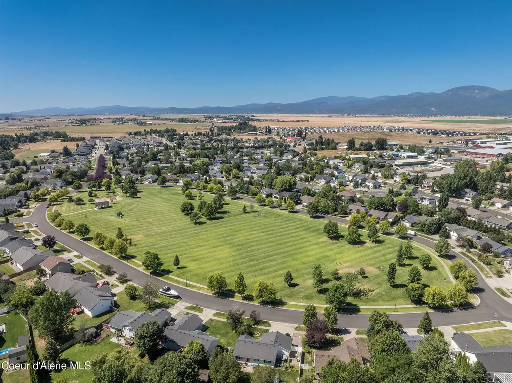 2715 W Broadmoore Drive Hayden ID 83835