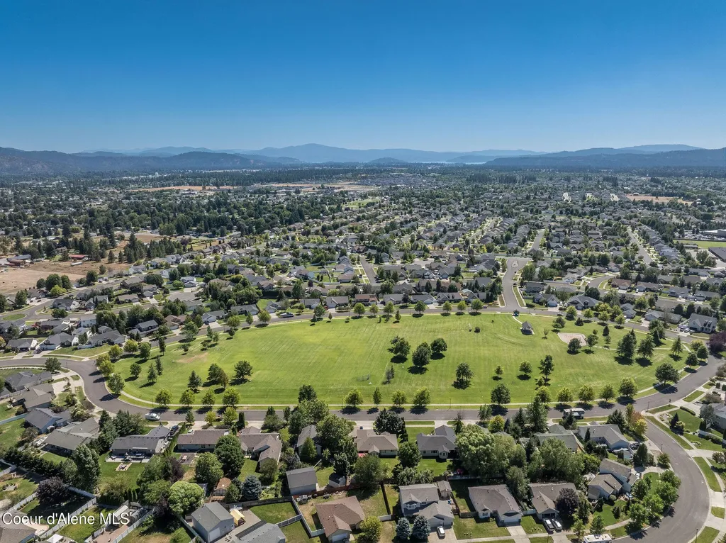 2715 W Broadmoore Drive Hayden ID 83835
