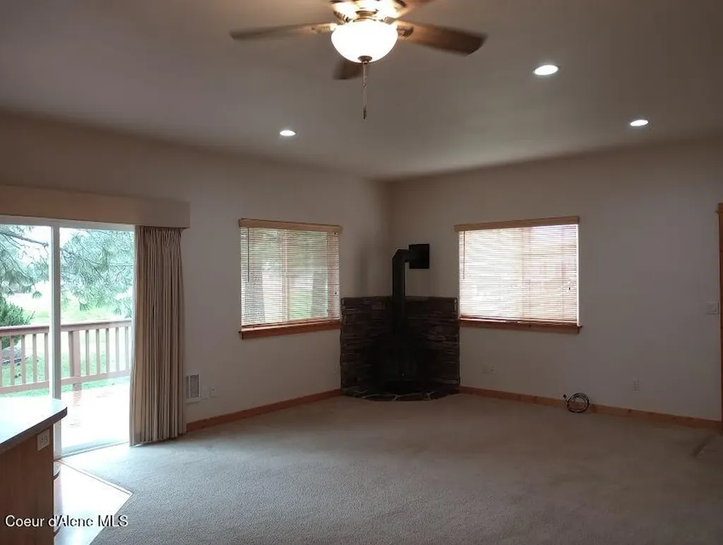 29 C Chardonnay Drive Blanchard ID 83804